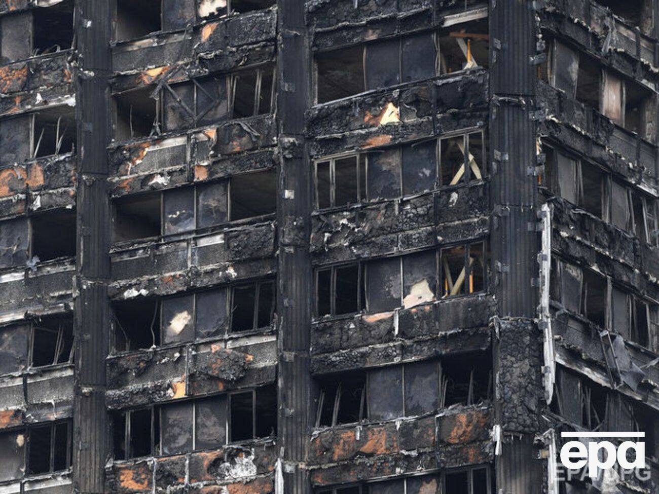 Полиция назвала причину пожара в высотке