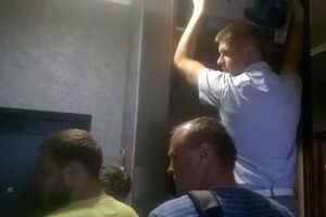 Удома в Гужви проводять обшук