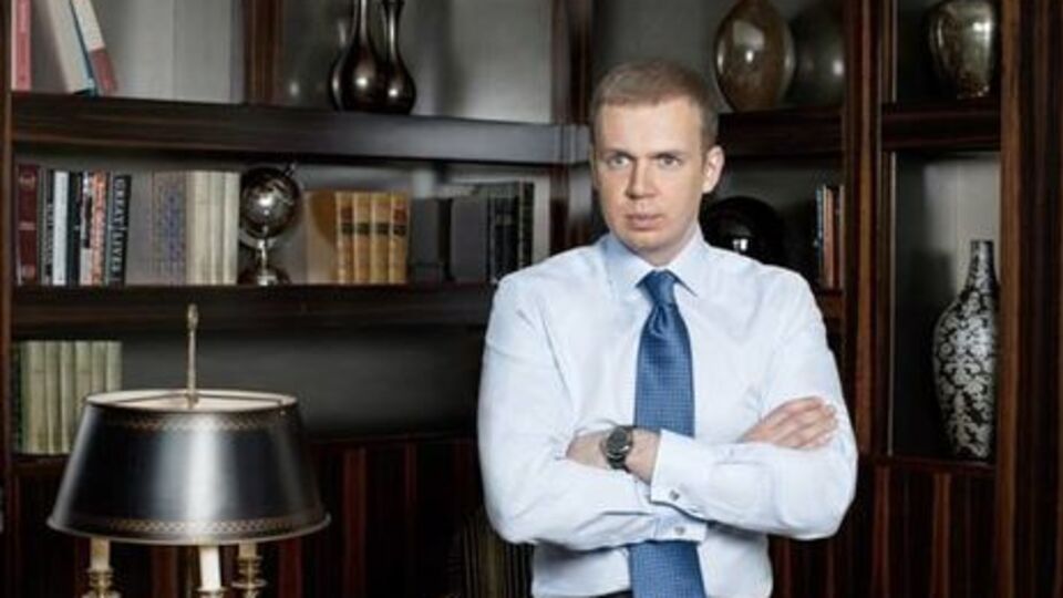 Компанию, которая приобрела сеть заправок, связывают с Курченко