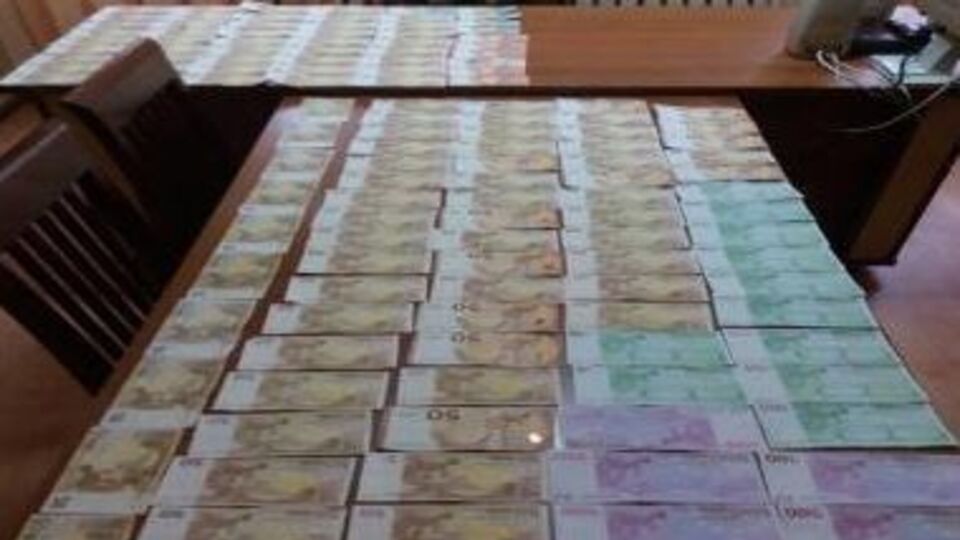 Група реагування знайшла гроші в перекинутому пакунку