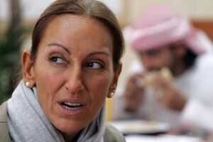 Робер багато працювала в країнах Близького Сходу