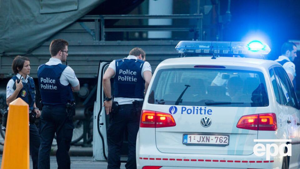 Бельгійські поліцейські відкрили вогонь по машині, якою їх намагалися збити