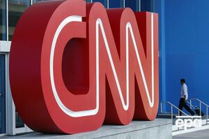 За інформацією BuzzFeed, журналістів зобов'язали радитися з редактором CNNMoney та віце-президентом телеканала перед публікацією контенту, пов'язаного з Росією