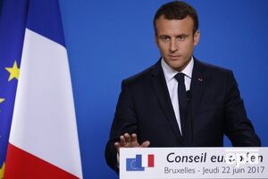 Макрон сказал, что дата встречи лидеров "Нормандской четверки" будет известна в ближайшее время
