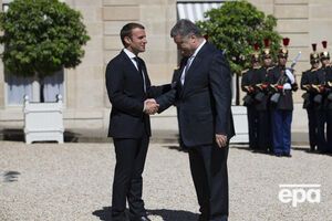 Макрон прийняв у Парижі Порошенка