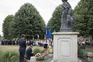 Памятник Анне Киевской установлен в Санлисе