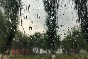 Ливень в Киеве: жители города сравнили природное явление с концом света. Видео