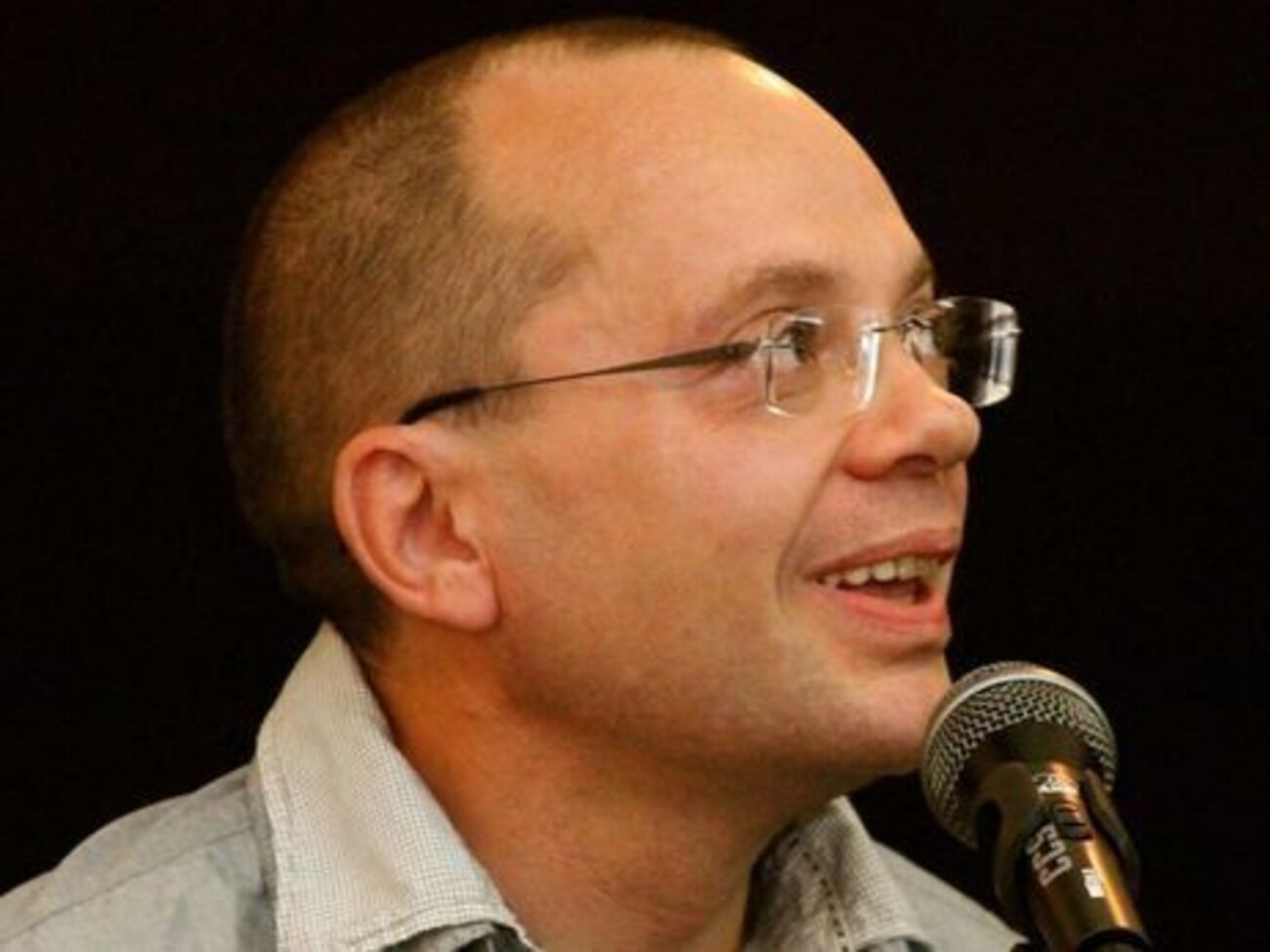 Євген Шестаков: Вони, як і раніше, не уявляють життя без заслужених батогів по суботах