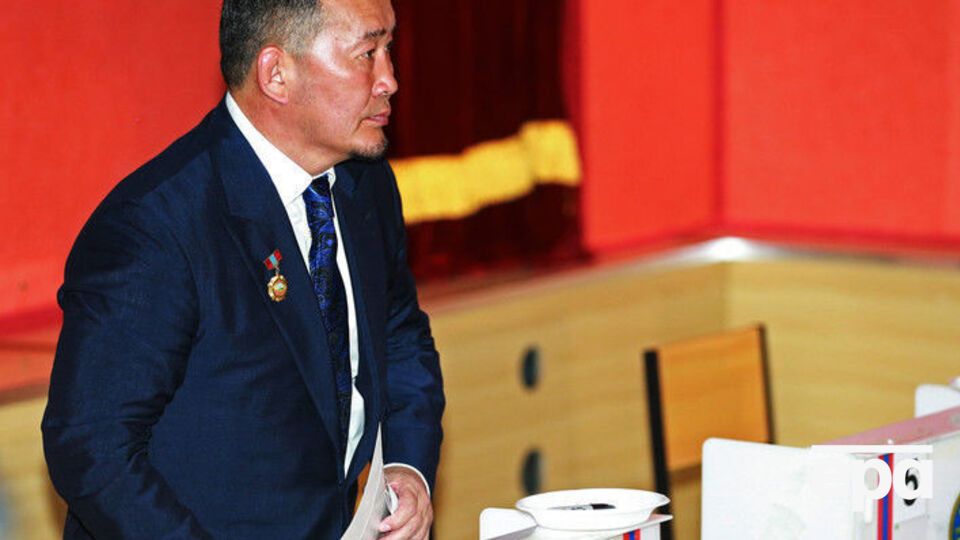 Баттулга прошел во второй тур президентских выборов