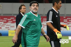 Сейчас Марадона работает главным тренером во втором дивизионе чемпионата ОАЭ