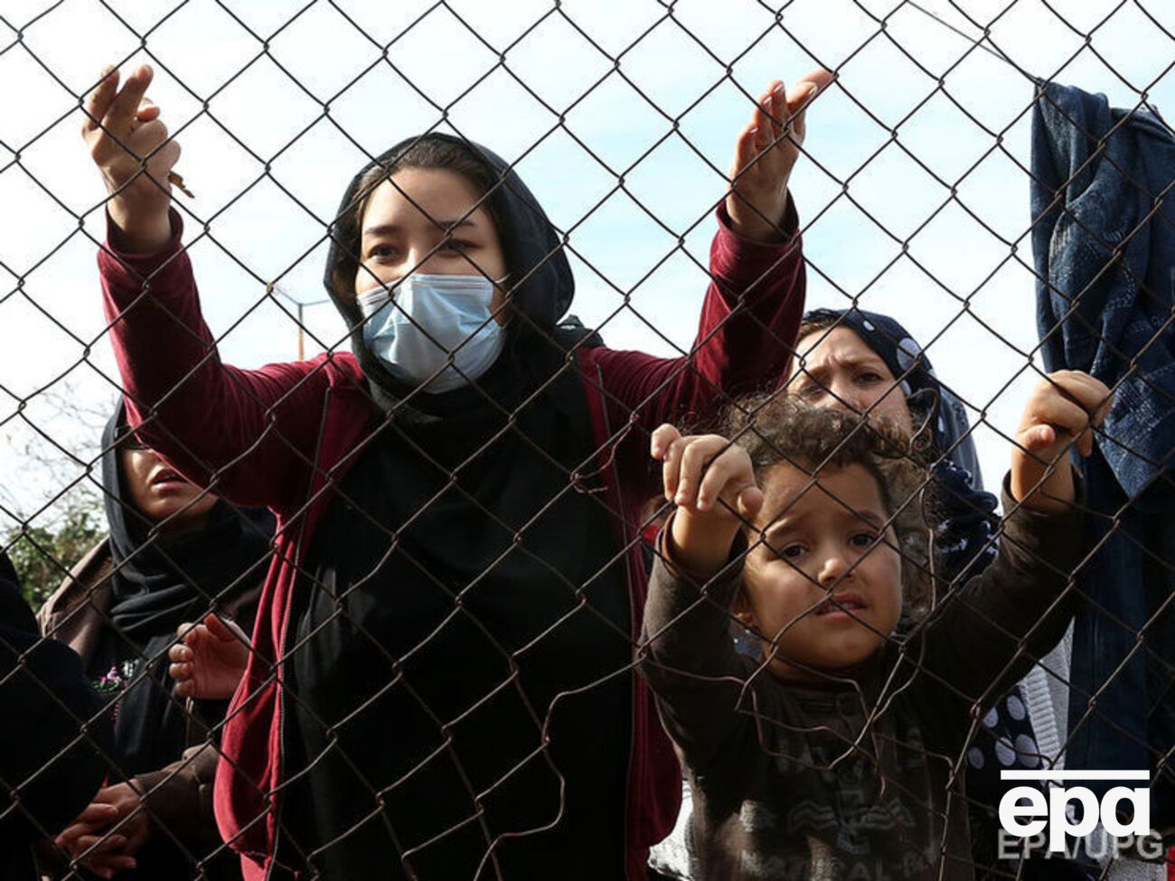 Разницу в численности принятых и депортированных беженцев объяснили длительной процедурой рассмотрения запроса об убежище