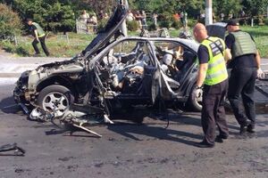 Взрыв авто, в котором находился полковник Минобороны, произошел утром 27 июня