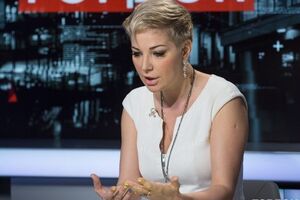 Максакова: Люди в России ни в чем не виноваты, они действительно почему-то выбрали такой странный ура-патриотический режим