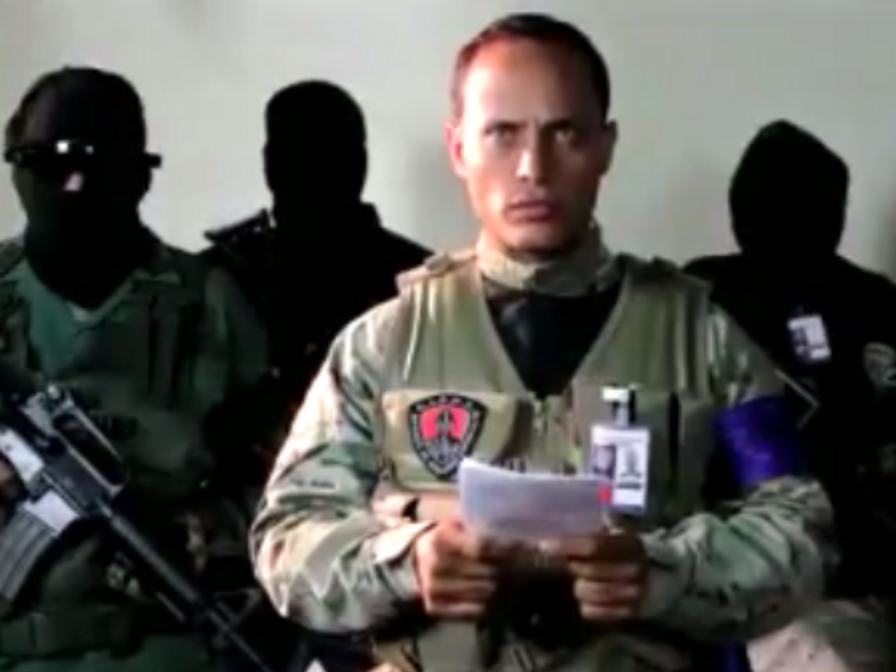 Перес заявив, що проти уряду виступає коаліція військових і цивільних