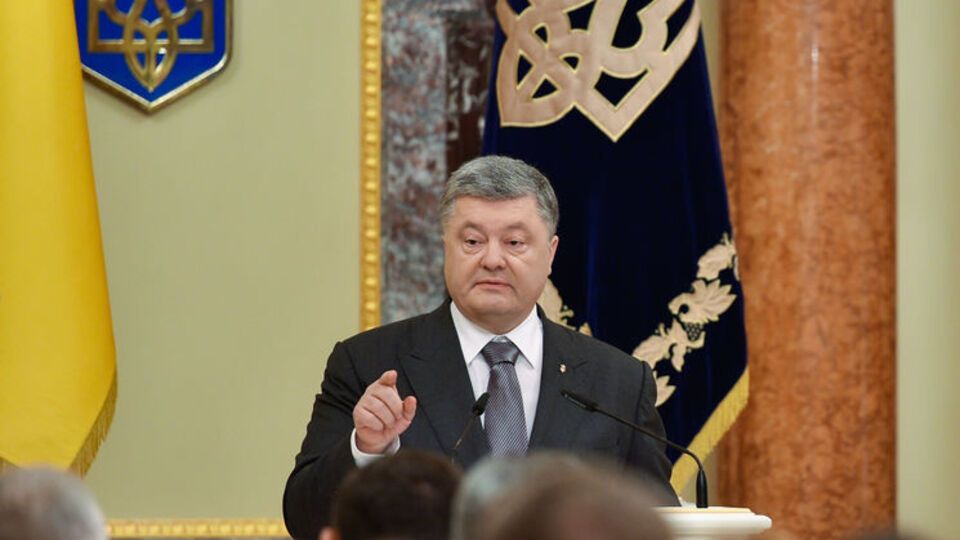 Порошенко заявив, що проект змін до Конституції потребує політичної волі від нардепів