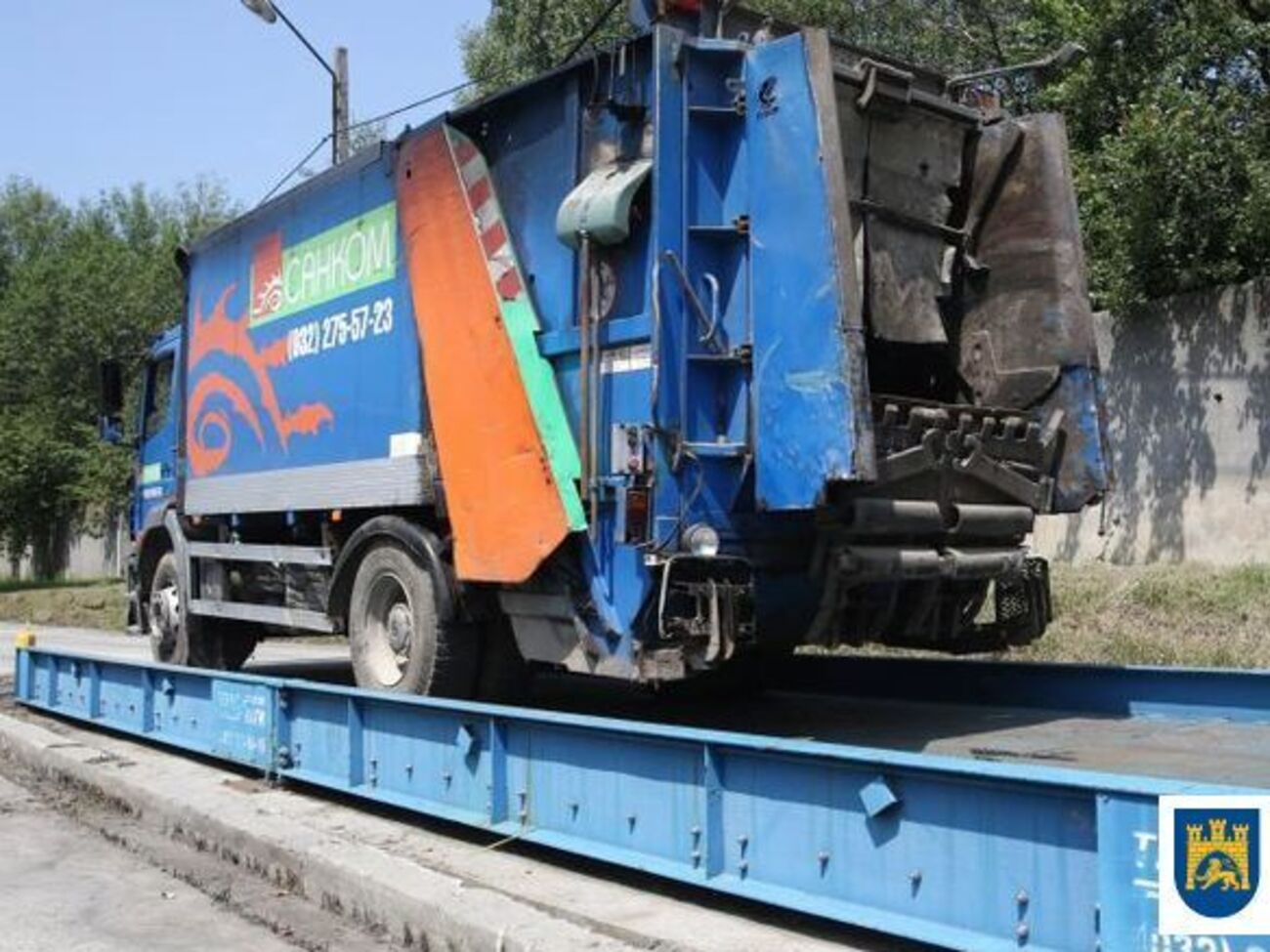 Машини зі сміттям будуть зважувати у трьох місцях