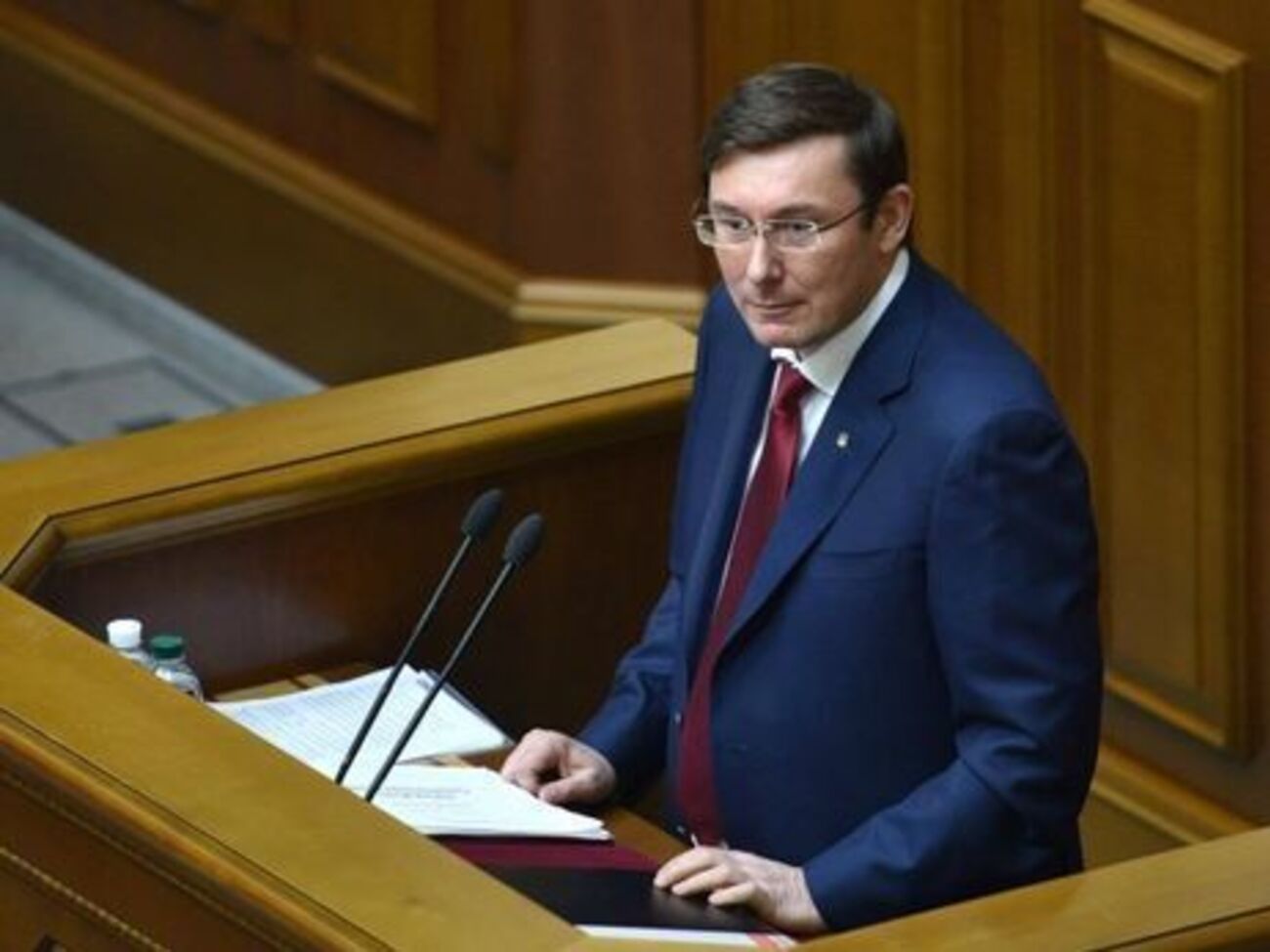 Луценко: Надеюсь, что большинство депутатов найдет возможность положительно проголосовать на комитете и в зале, чтобы правоохранители имели возможность установить истину
