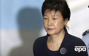 В КНДР говорят, что по приказу Пак Кын Хе Ким Чен Ына пытались отравить неким "биохимическим веществом"