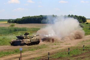 У зоні АТО тривають змагання на найкращий танковий взвод