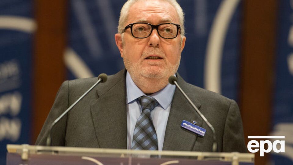 За ініціювання відставки Аграмунта зібрали понад 100 підписів