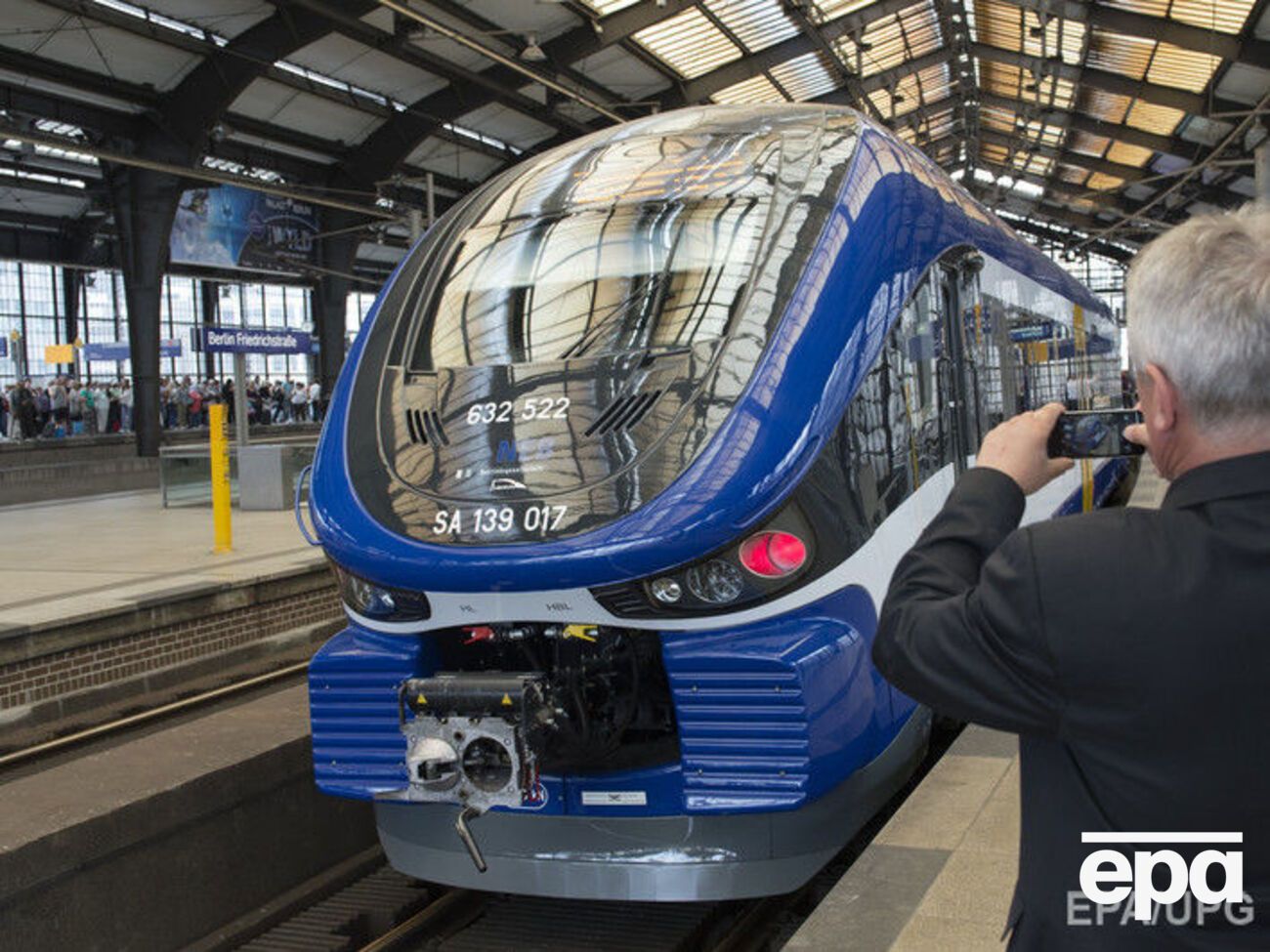 У польському поїзді шукають вибухівку