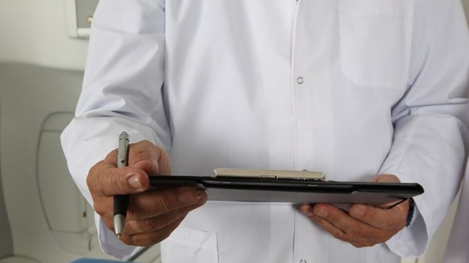 Пострадавшие от взрыва сотрудники СБУ находятся в одной из больниц, их состояние не позволяет вести допрос