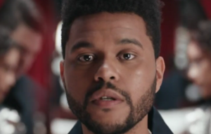 Дія кліпу The Weeknd відбувається в готелі