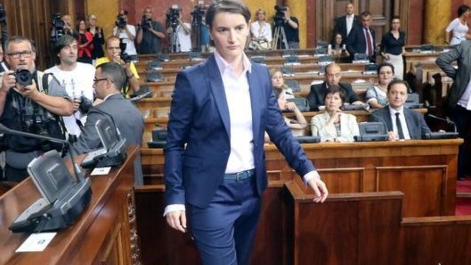 Кандидатуру Брнабич утвердил парламент Сербии