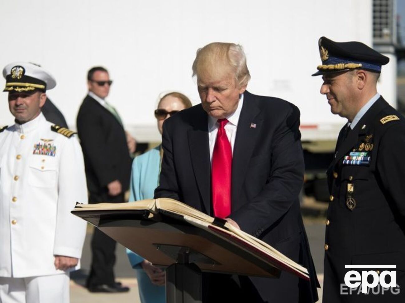 Трамп у лютому вже намагався призначити іншого бізнесмена главою ВМС