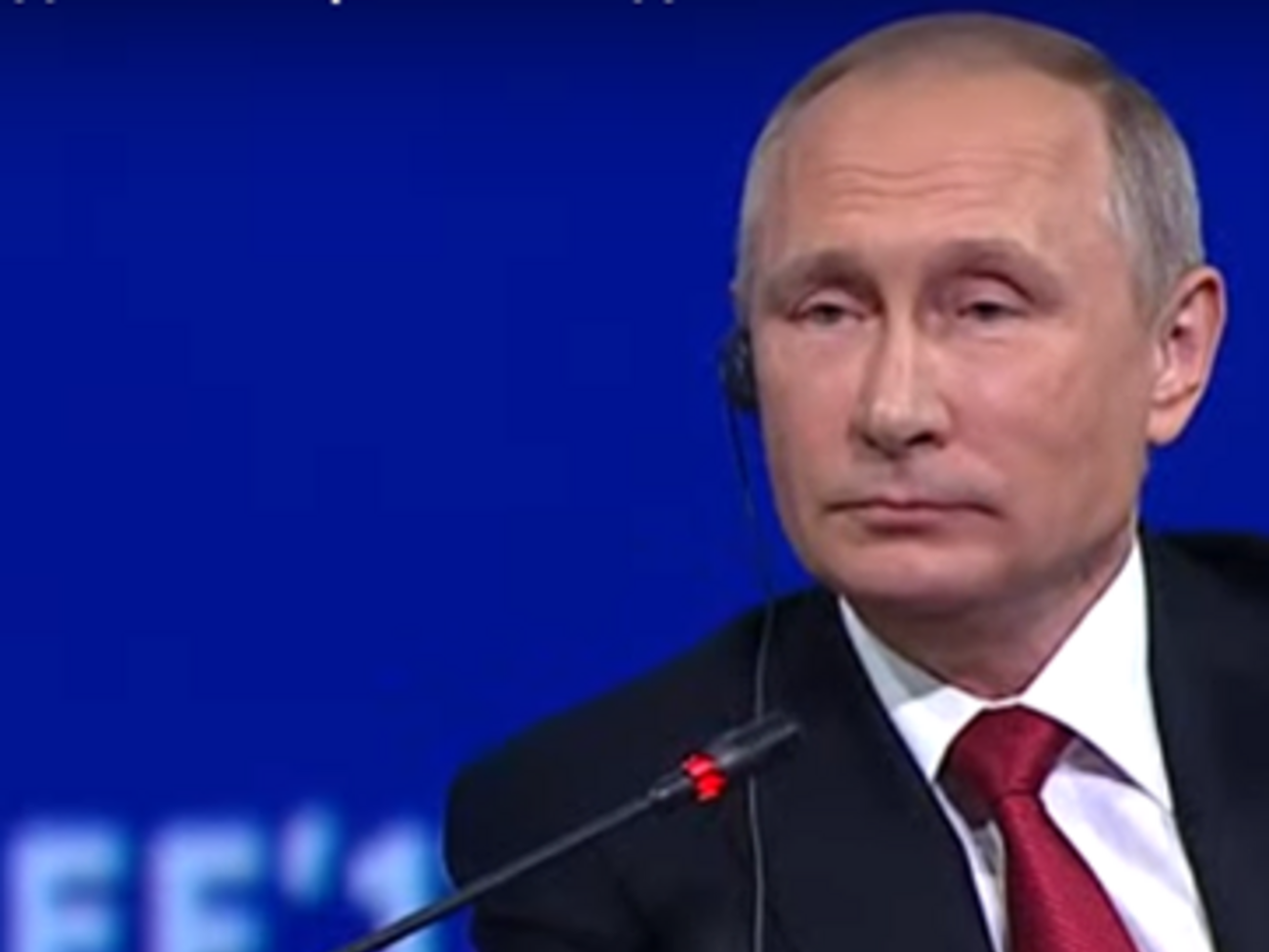 Путин на форуме прокомментировал информацию о влиянии РФ на выборы в США