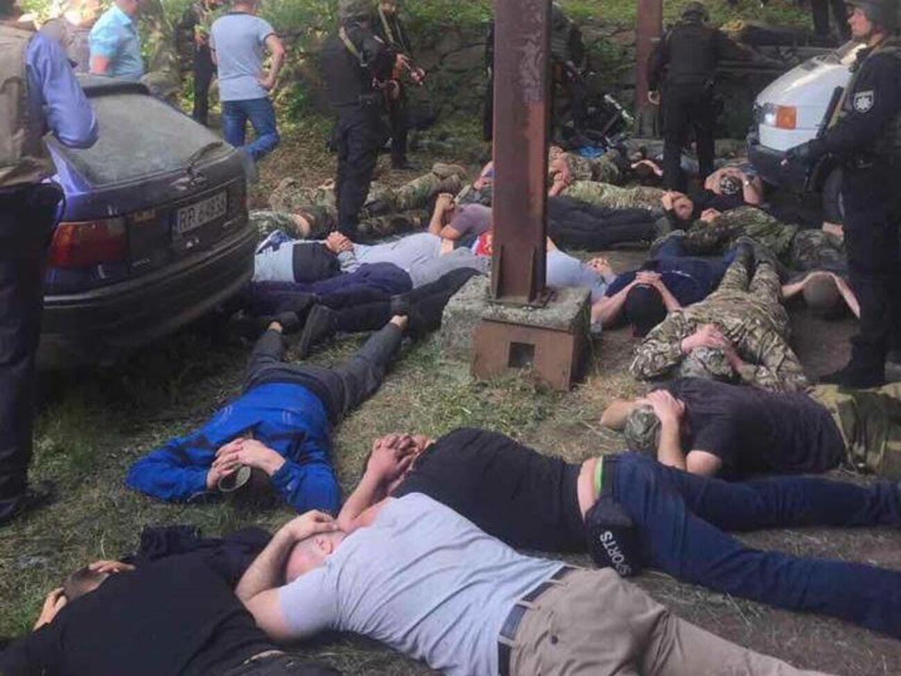 Усіх членів банди було затримано, суд заарештував їх усіх на два місяці без права застави