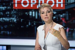Максакова заявила пранкерам, что готова выступить в зоне АТО