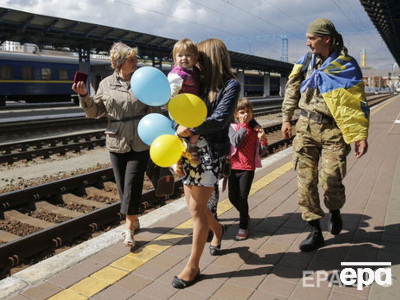 33% українців висловилися за візовий режим із РФ