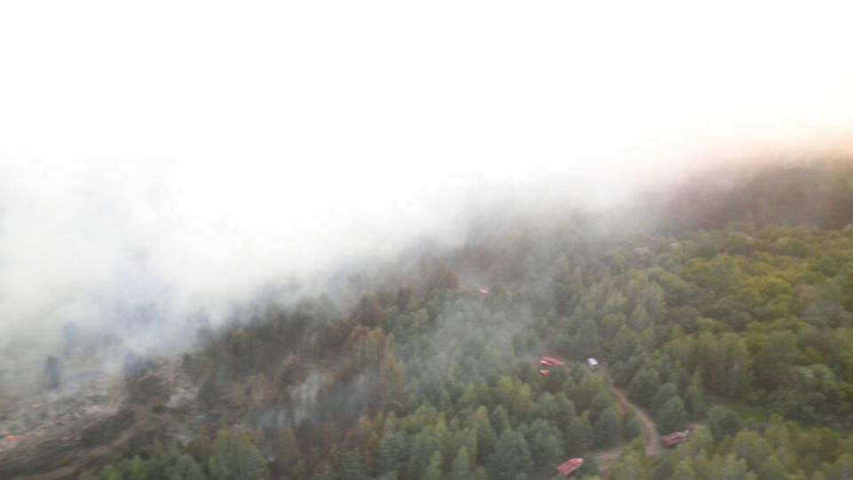 У Чорнобильській зоні триває гасіння окремих тліючих вогнищ пожежі