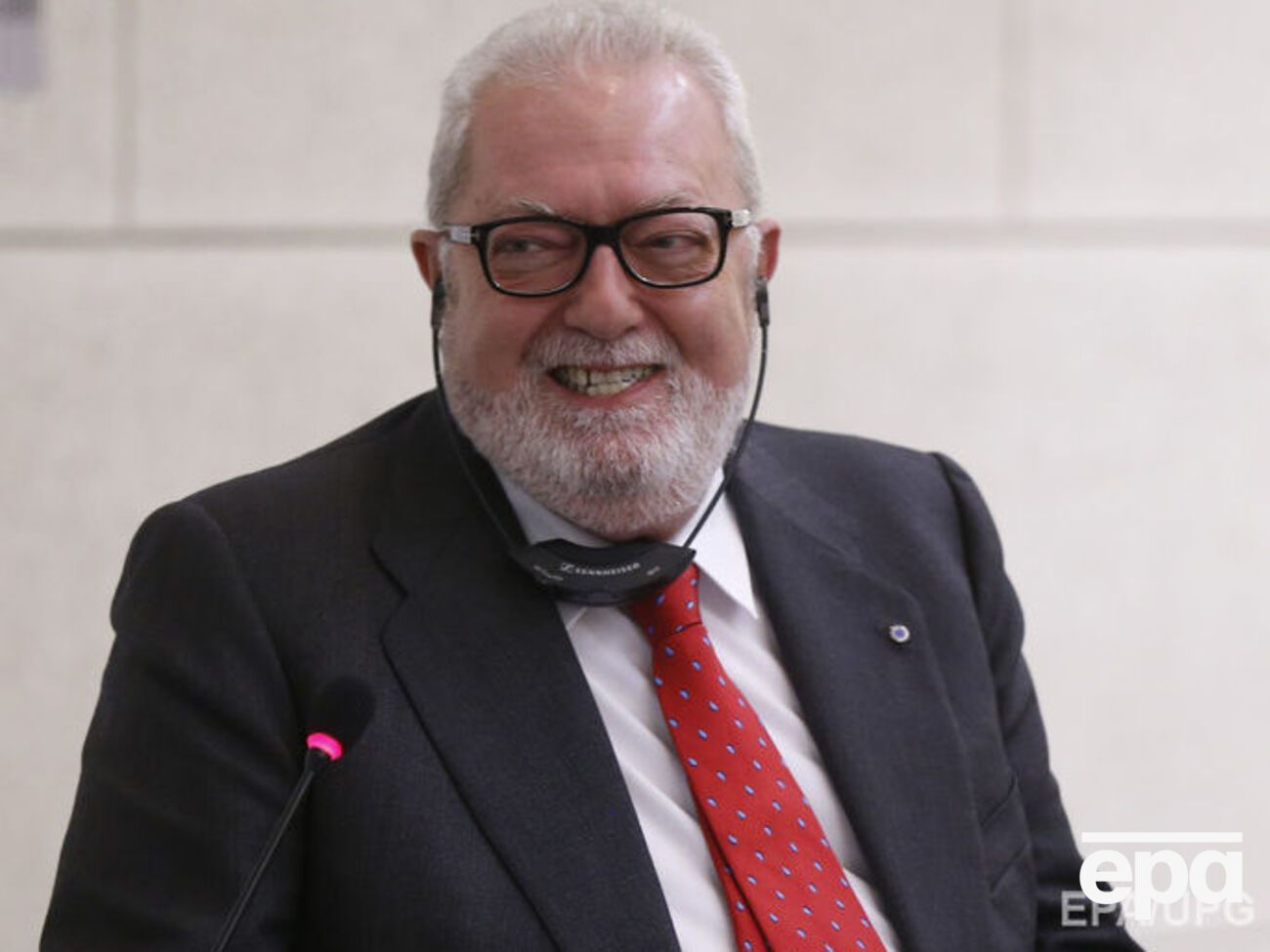 Аграмунт заявил о готовности защищать "растоптанную честь"