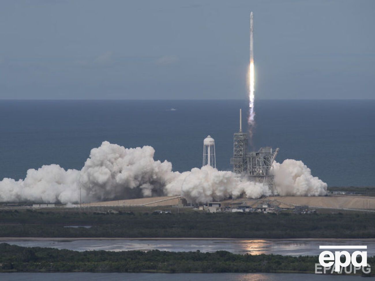 SpaceX запустила ракету Falcon 9