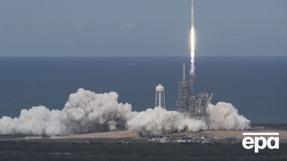SpaceX запустила ракету Falcon 9