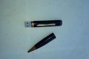Устройство для негласного получения информации было замаскировано под авторучку