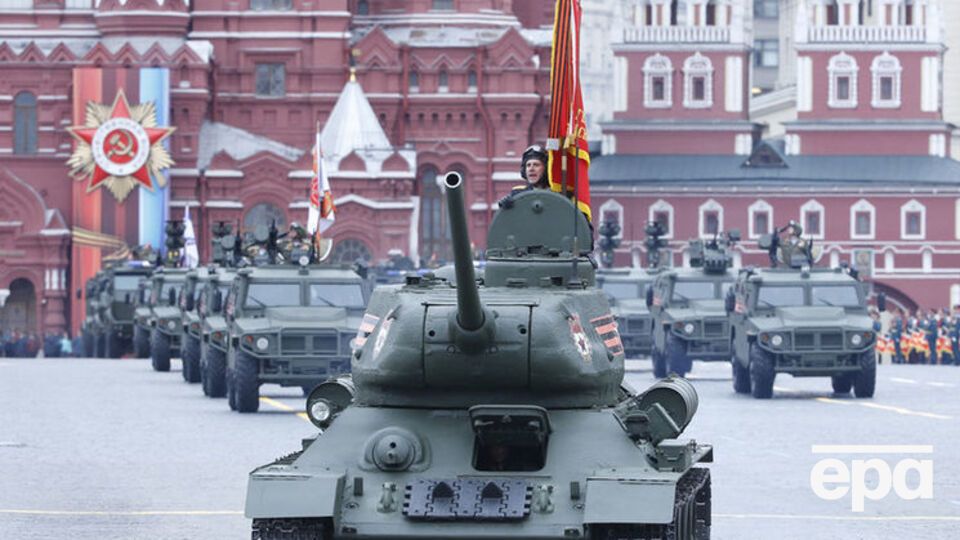 По данным "Левада-центра", начиная с 2013 года процент россиян, считающих Украину враждебной страной, стабильно увеличивается