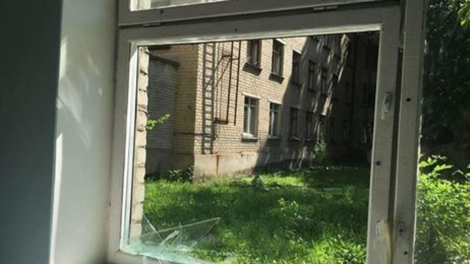 Боевики обстреляли дома в Красногоровке