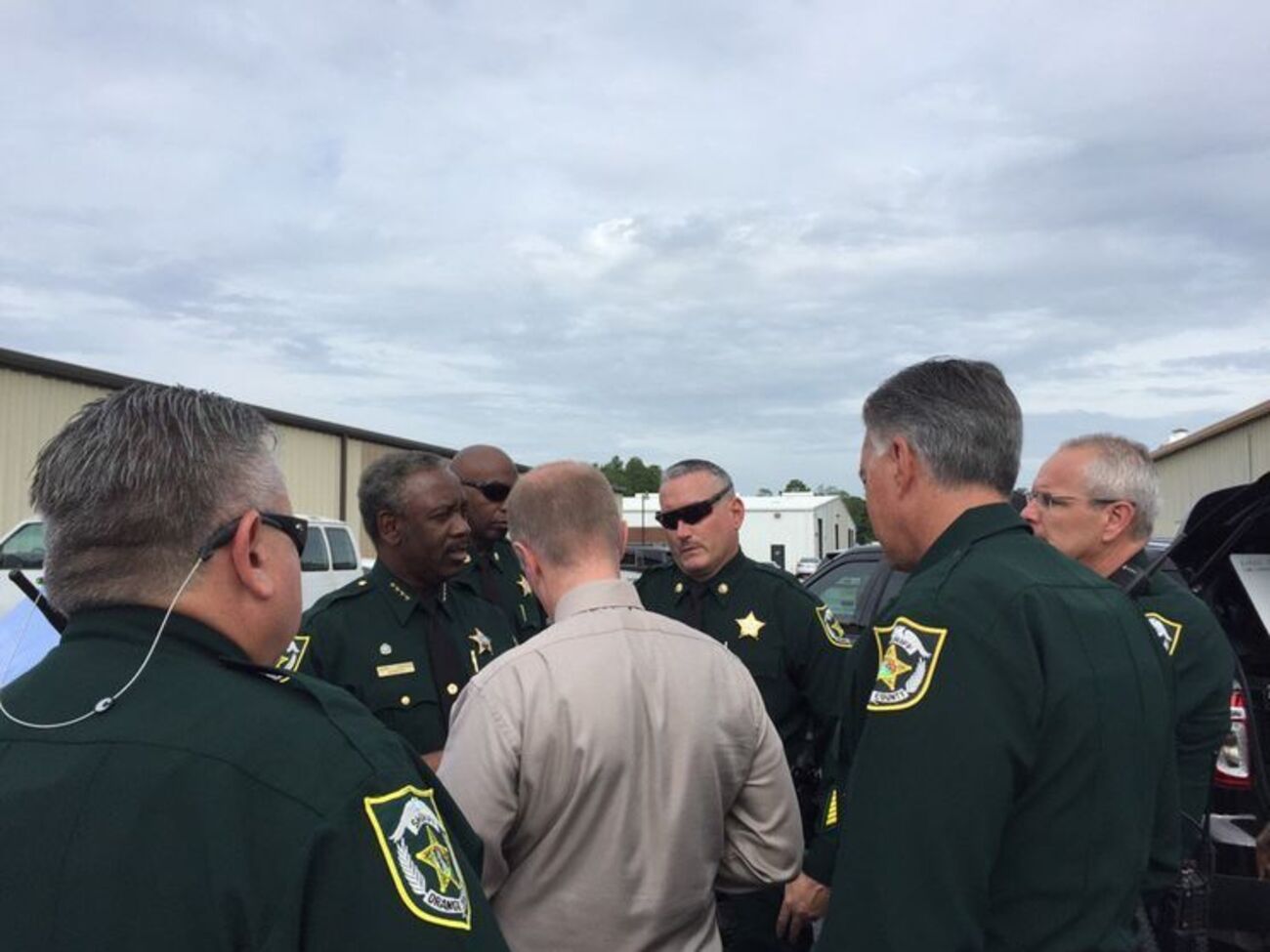 На месте происшествия в Орландо много полиции