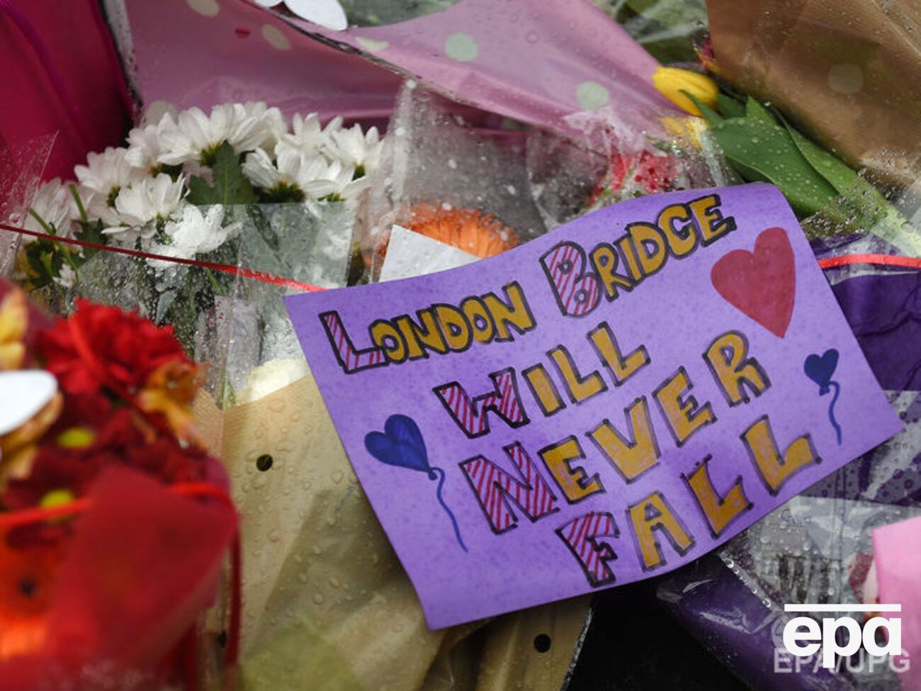 Во время теракта в Лондоне погибли семь человек
