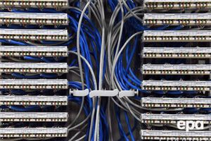 В ходе проведения следственных действий в офисе провайдера было обнаружено телекоммуникационное оборудование