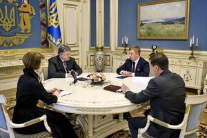Порошенко зустрівся з Коболєвим і Зеркаль