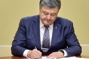 Порошенко: Неприпустимо, щоб частка української мови на українському каналі становила 15–25%