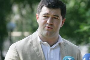 Насіров не здав паспорта Великої Британії, заявили в НАБУ і САП