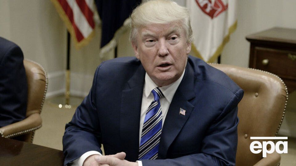 Трампу готують імпічмент у зв'язку з його звільненням екс-глави ФБР Джеймса Комі