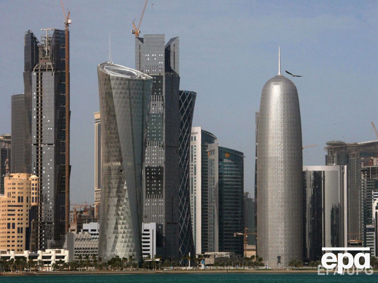 Еще одна страна прекращает дипотношения с Катаром