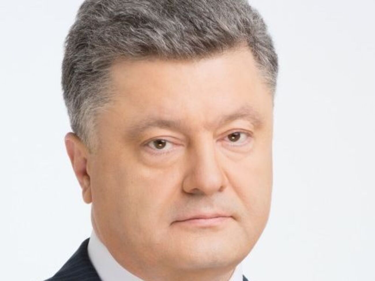 Порошенко підписав закон, згідно з яким аліменти визнано власністю дитини