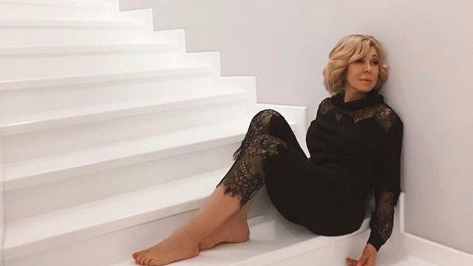 Успенская: Очень сложный вопрос: Догадайтесь, кто это со мной?